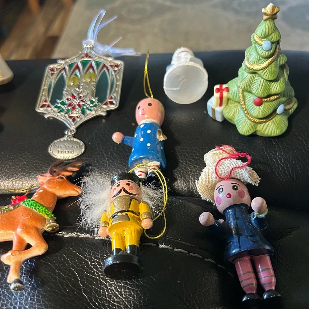 16- Mixed Vintage Christmas Ornaments - Gold, Red, Green, Blue